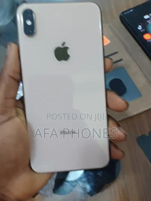 Apple iPhone XS Max 64 GB Gold