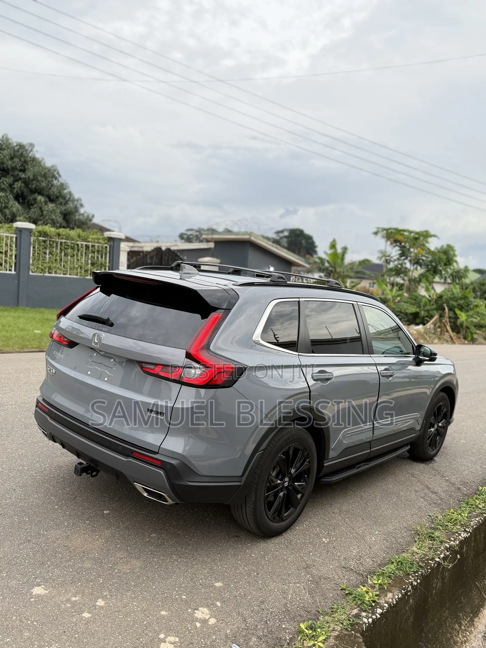Honda CR-V 2024 Gray