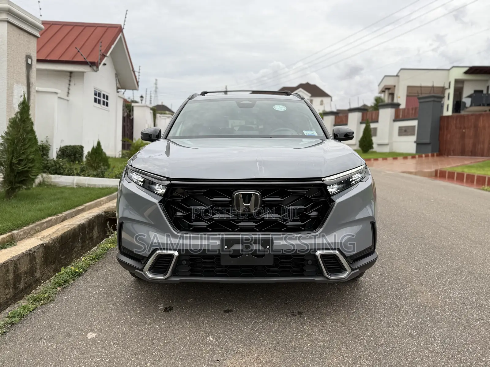 Honda CR-V 2024 Gray