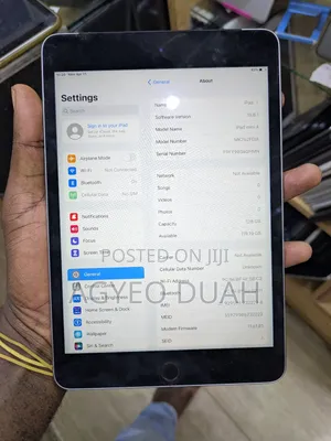 Apple iPad mini 4 128 GB Gray