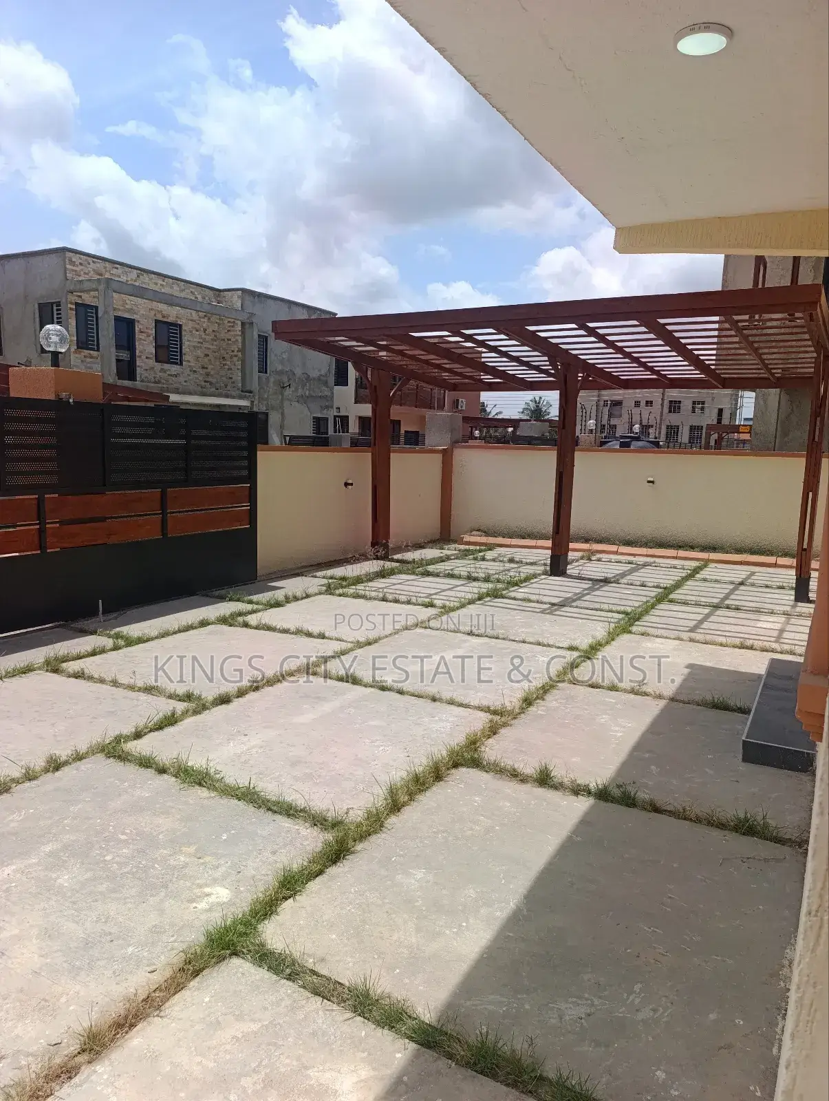 3bdrm House in Mile7-Area, Achimota for sale