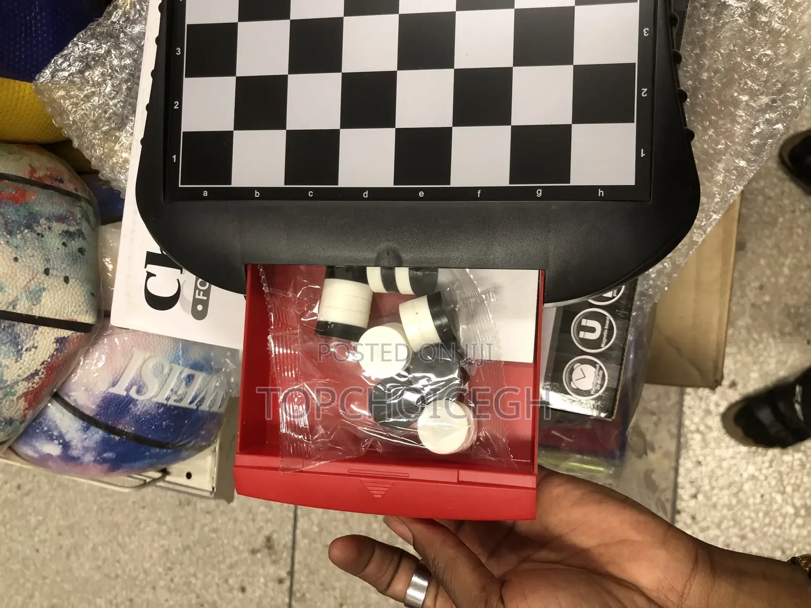Checkers Magnetic Board