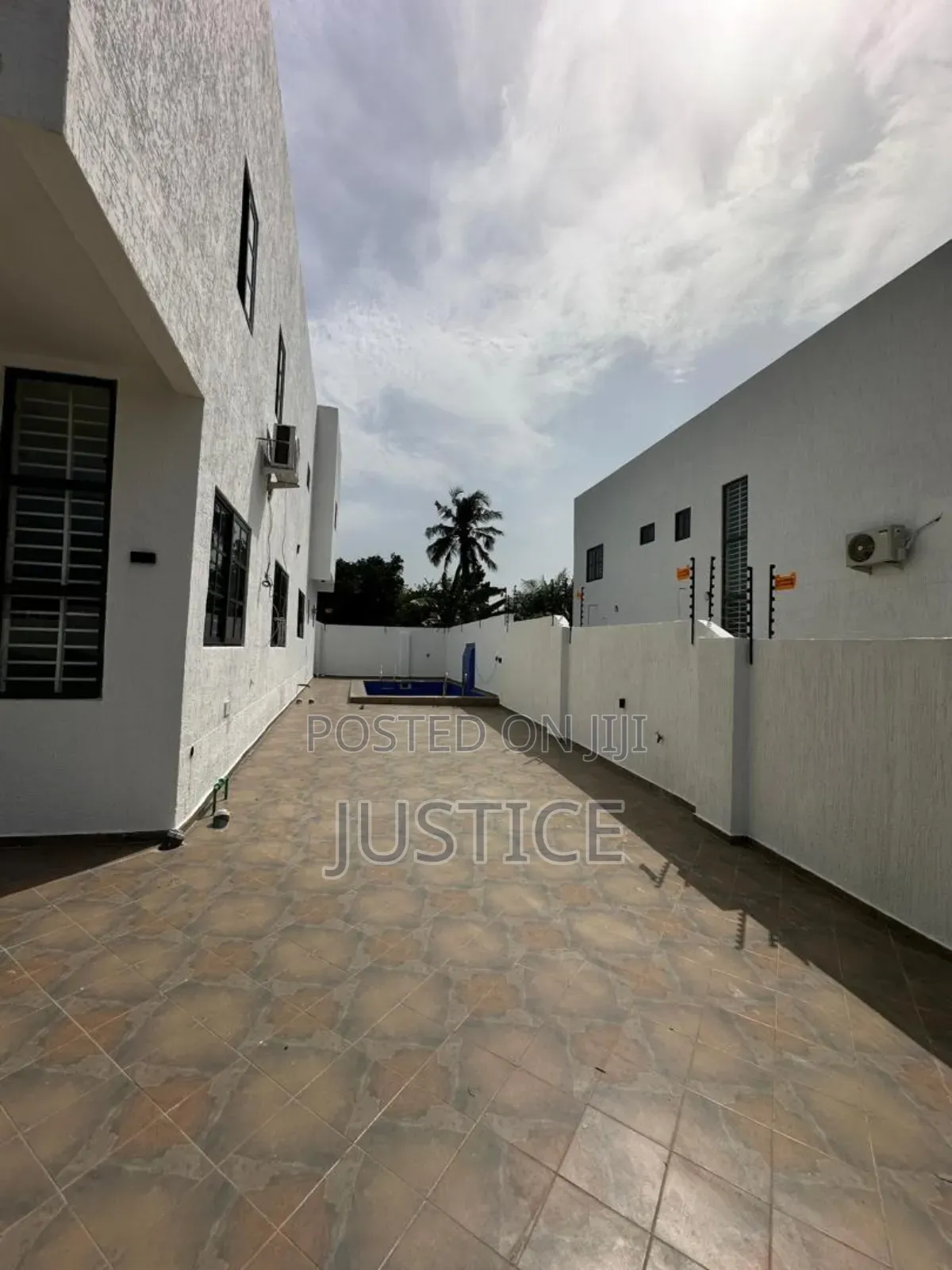 4bdrm House in West Legon, Police Station for sale