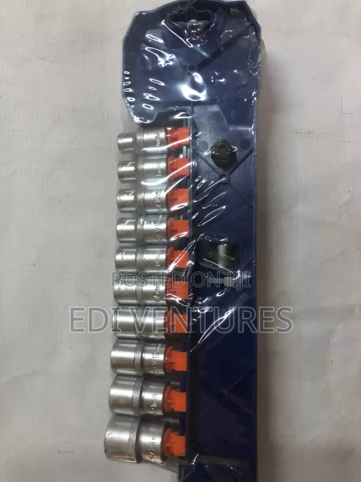 Wadfow 12 PCS 1⁄2" Sockets Set
