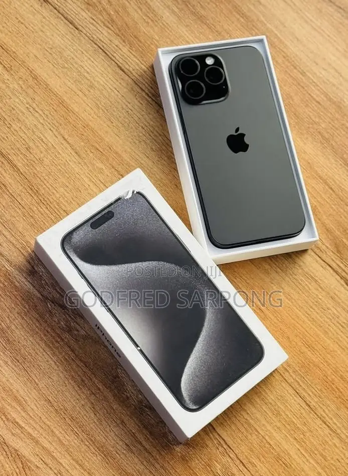 Apple iPhone 15 Pro Max 256 GB Silver