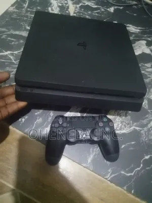 Ps4 Slim Jailbreak 1tb Fc26+More Games +2 Controllers