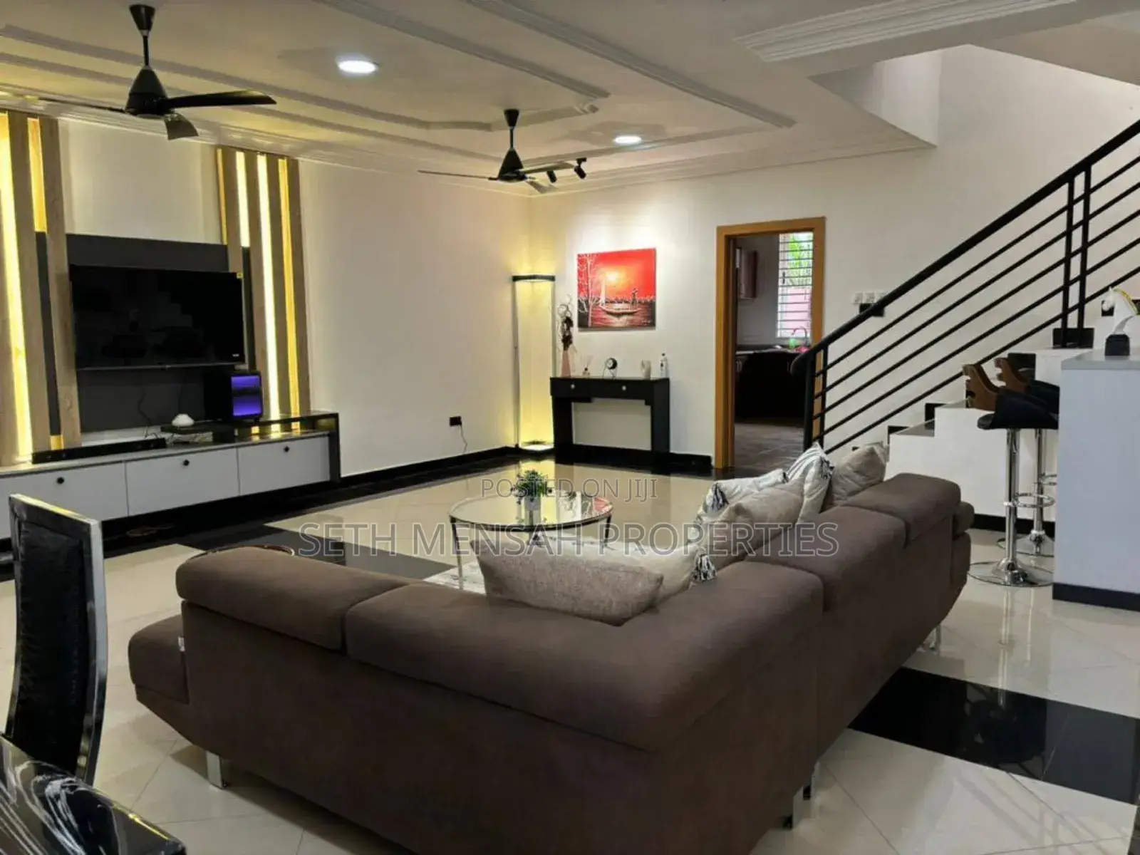 3bdrm House in Adjiriganor for sale