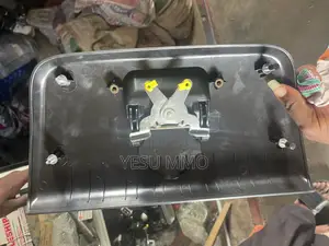 Nissan Pick Up Hard Body Boot Opener