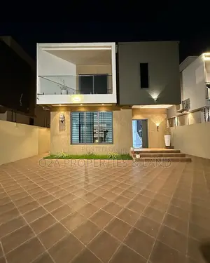 4bdrm House in Lakeside Estate for sale