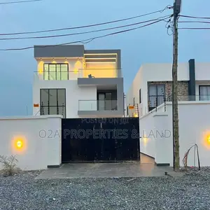 4bdrm House in Ashaley Botwe, Lake Side Estate for sale