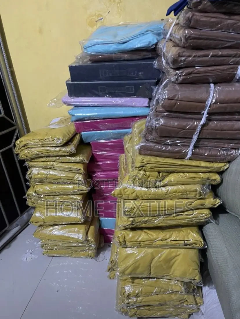 2 Plain Cotton Sheets With 4 Pillow Cases