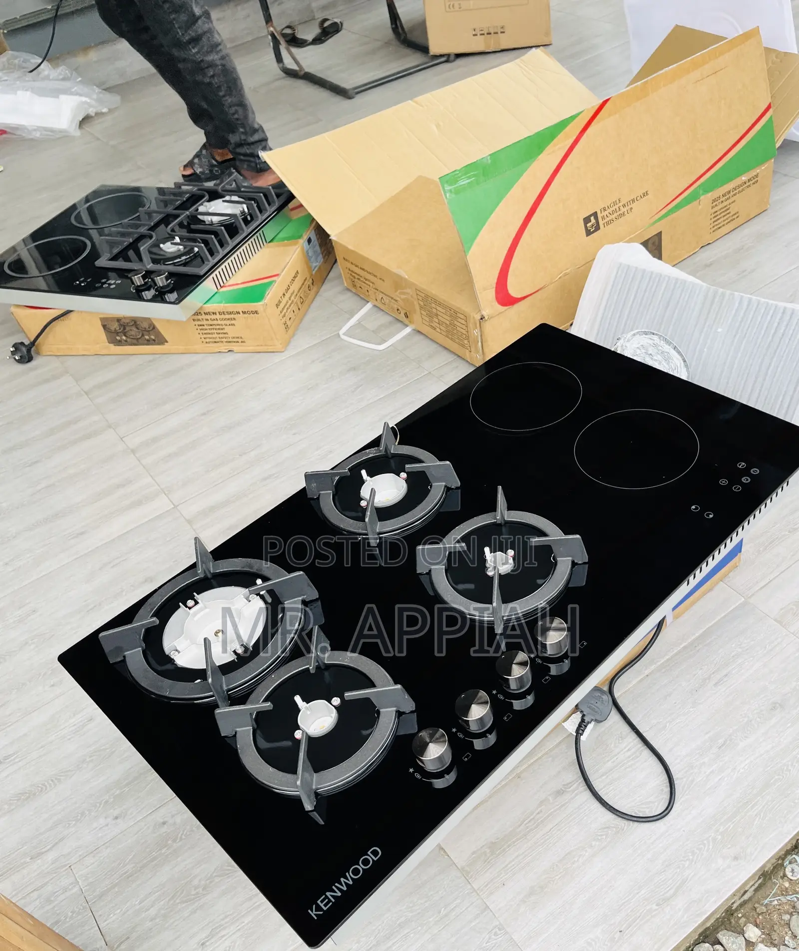 Excellent Kenwood 90cm 2 + 4 Gas Mirror Glass Hob 