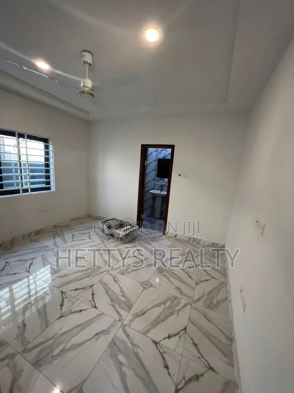 3bdrm House in Ablekuma for sale
