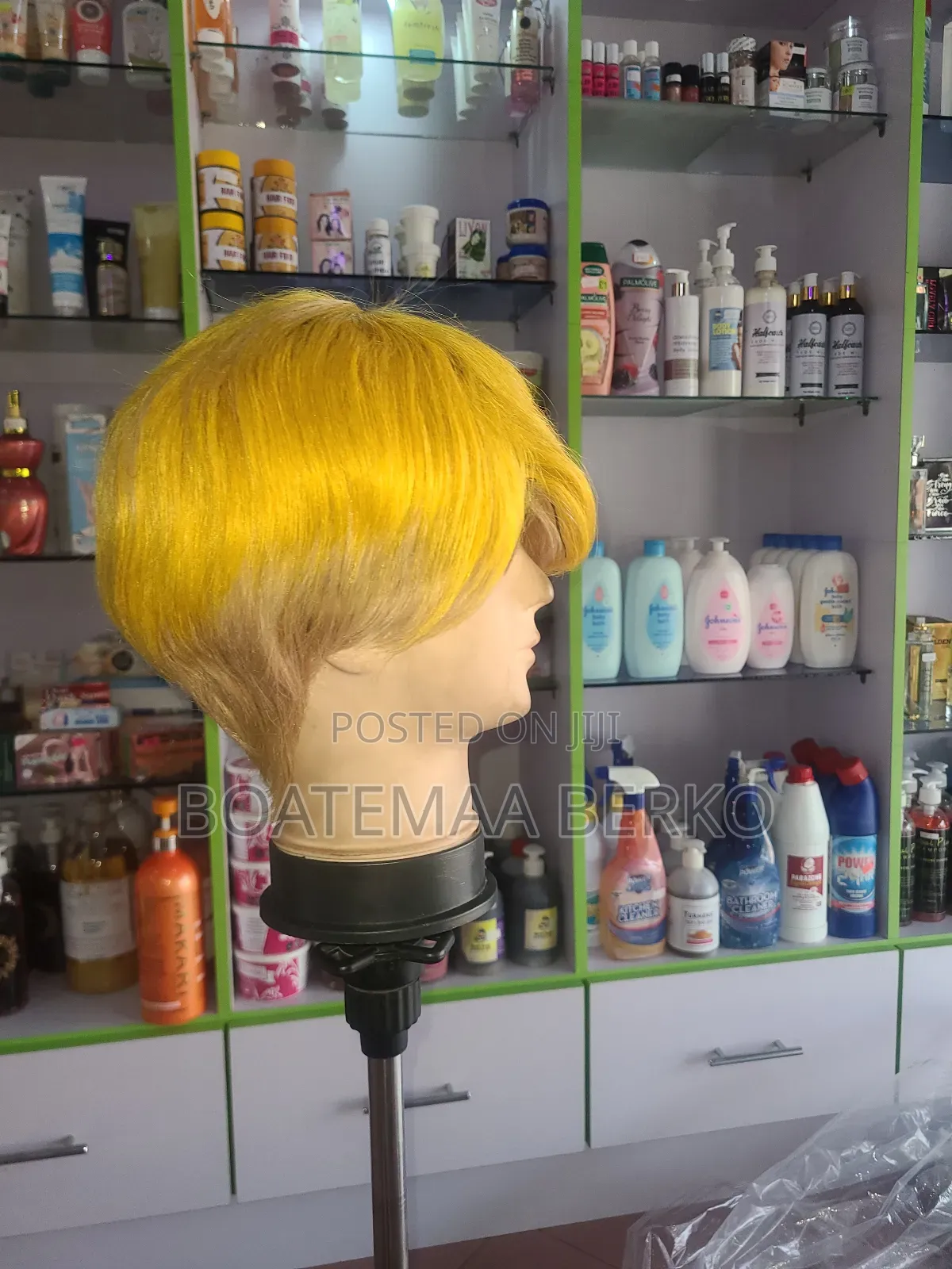 Golden Blonde Pixie Cut Wig