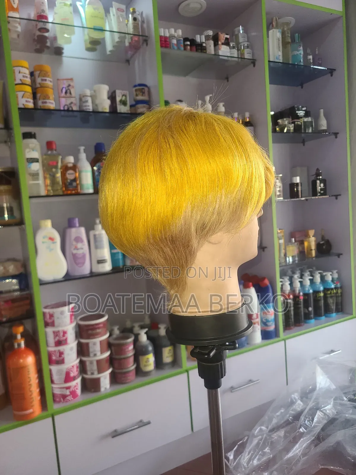 Golden Blonde Pixie Cut Wig