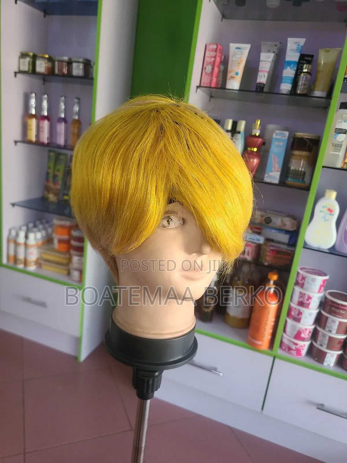 Golden Blonde Pixie Cut Wig