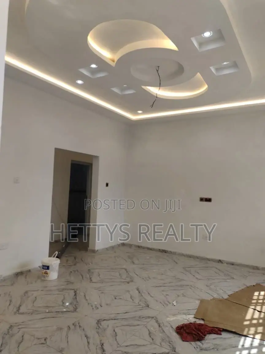 3bdrm House in Oyarifa for sale
