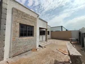 3bdrm House in Oyarifa for sale