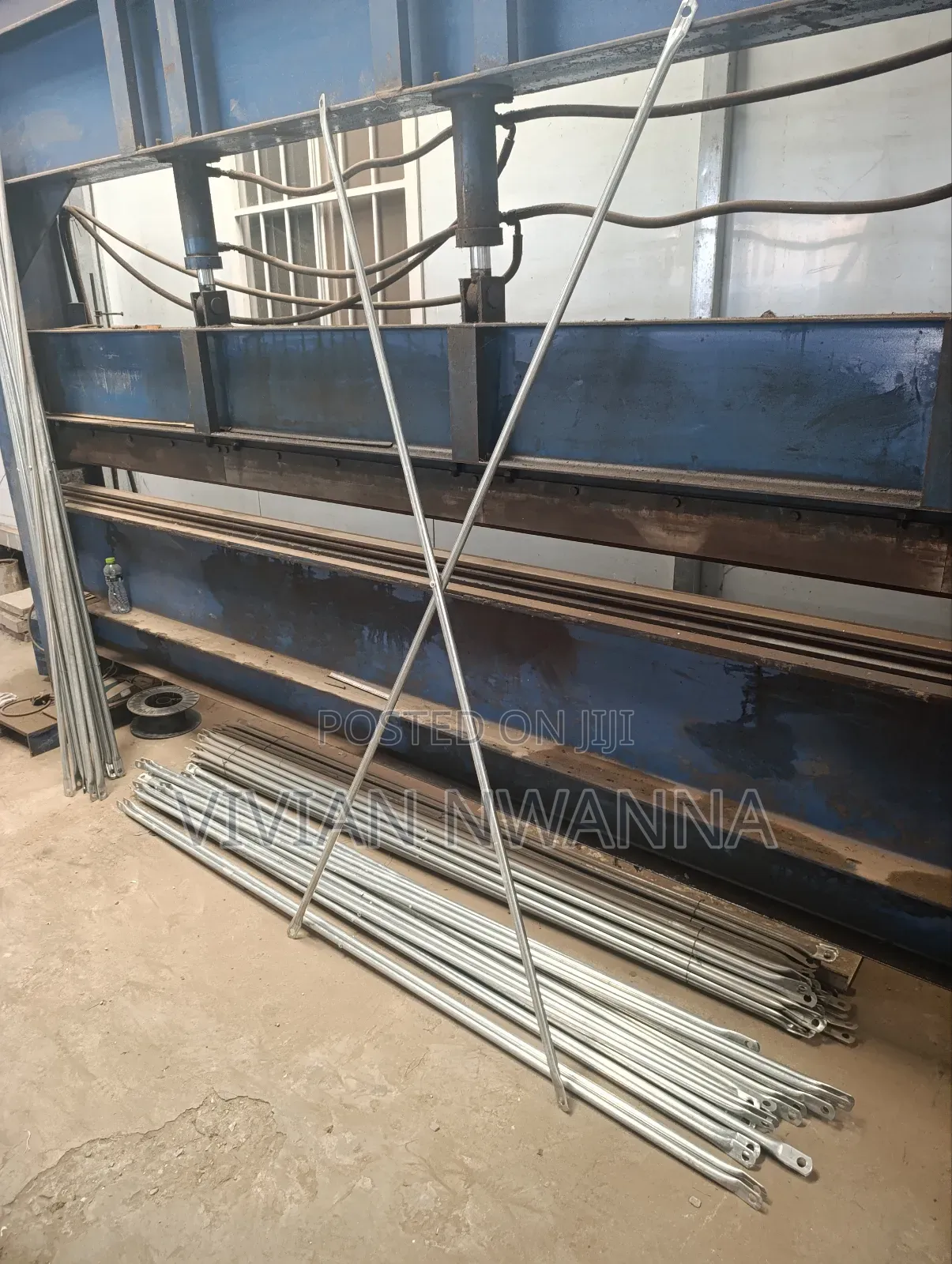 Scaffolding Brace Crossing