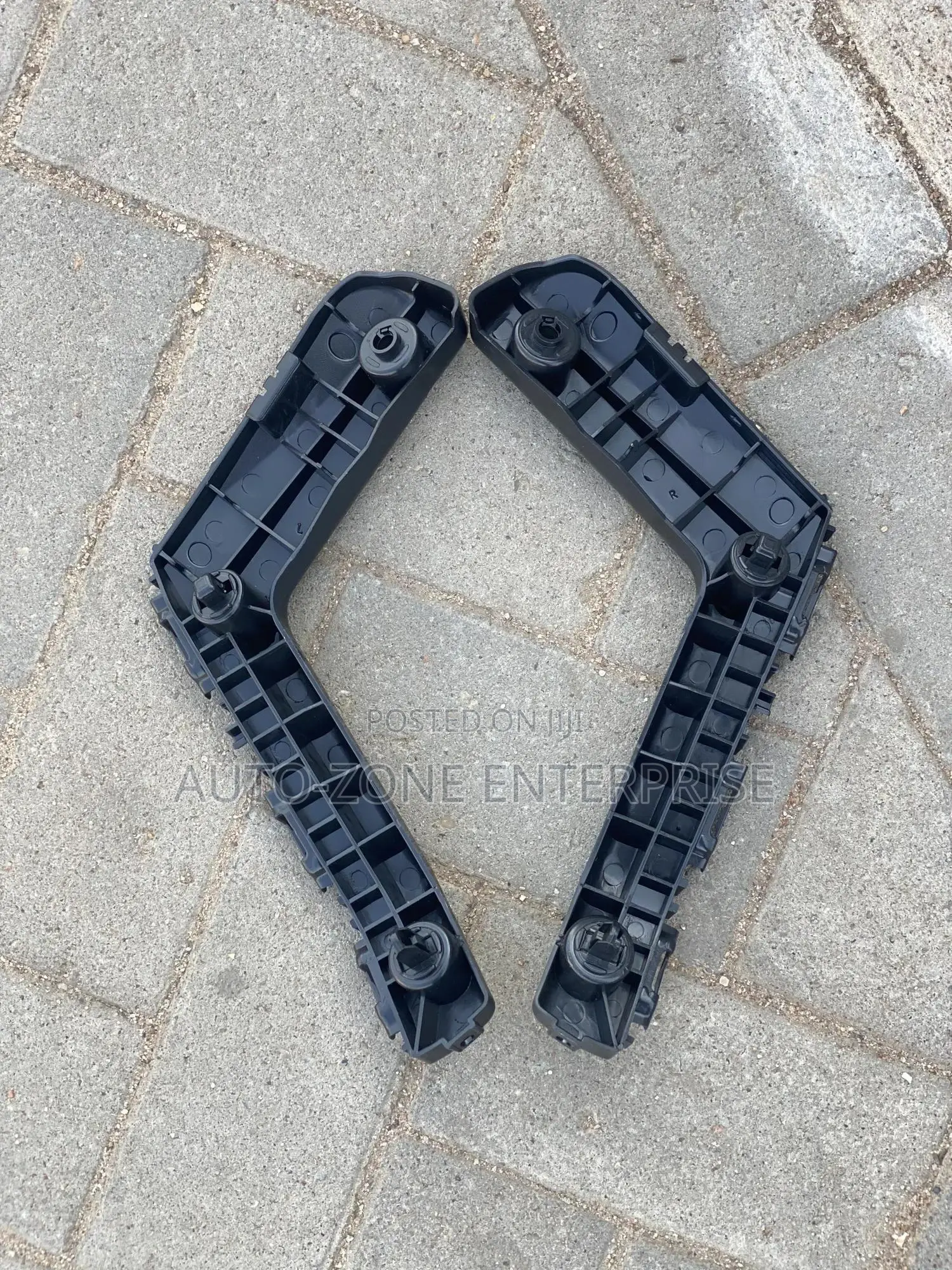 Toyota Corolla 2014-2019 Front Bumper Lockers/Bumper Bracket