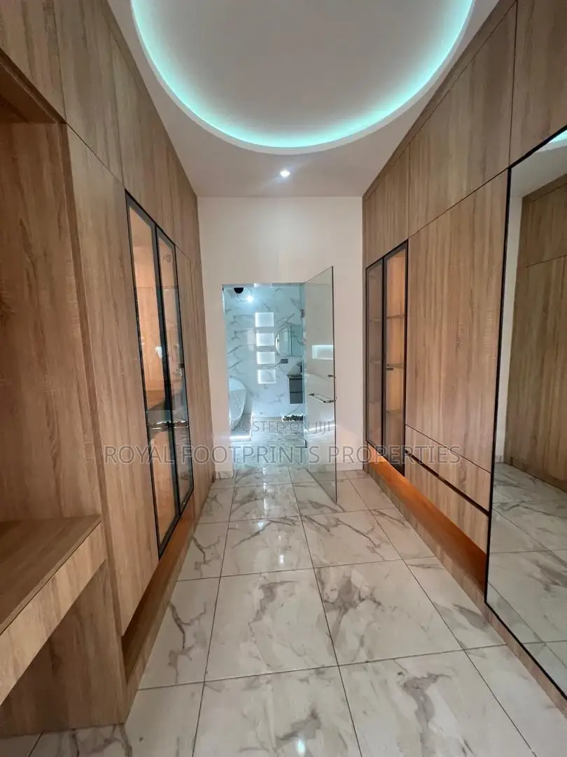 4bdrm House in Luxelooks Properties, Ashaley Botwe for rent