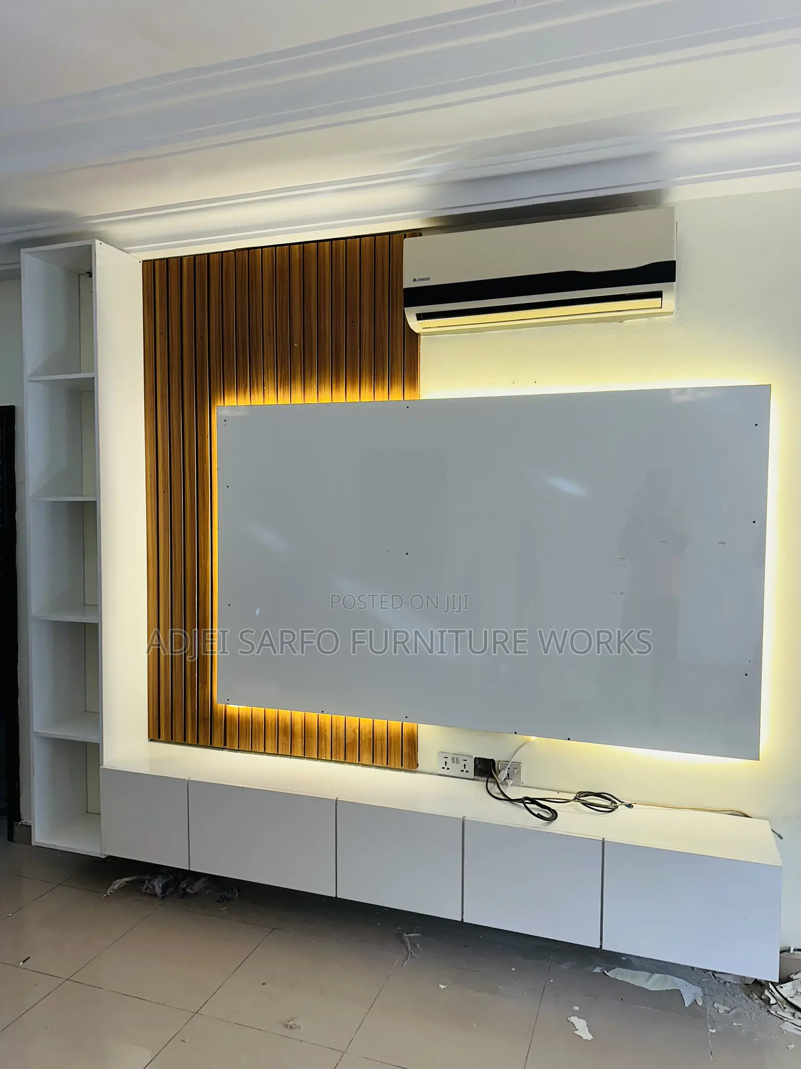 Original Foriegn Tv Stand
