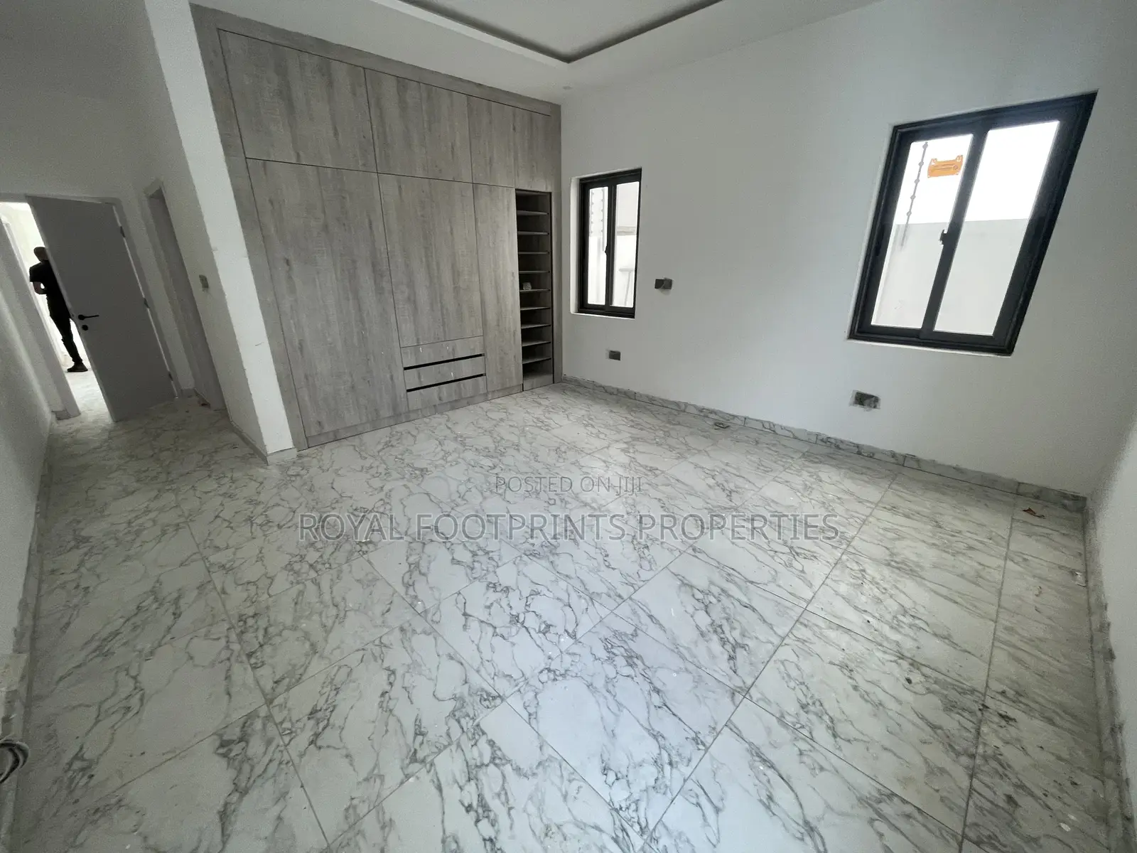 4bdrm House in Luxelooks Properties, Ashaley Botwe for rent