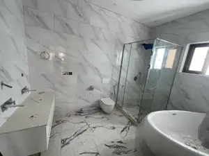 4bdrm House in Luxelooks Properties, Ashaley Botwe for rent