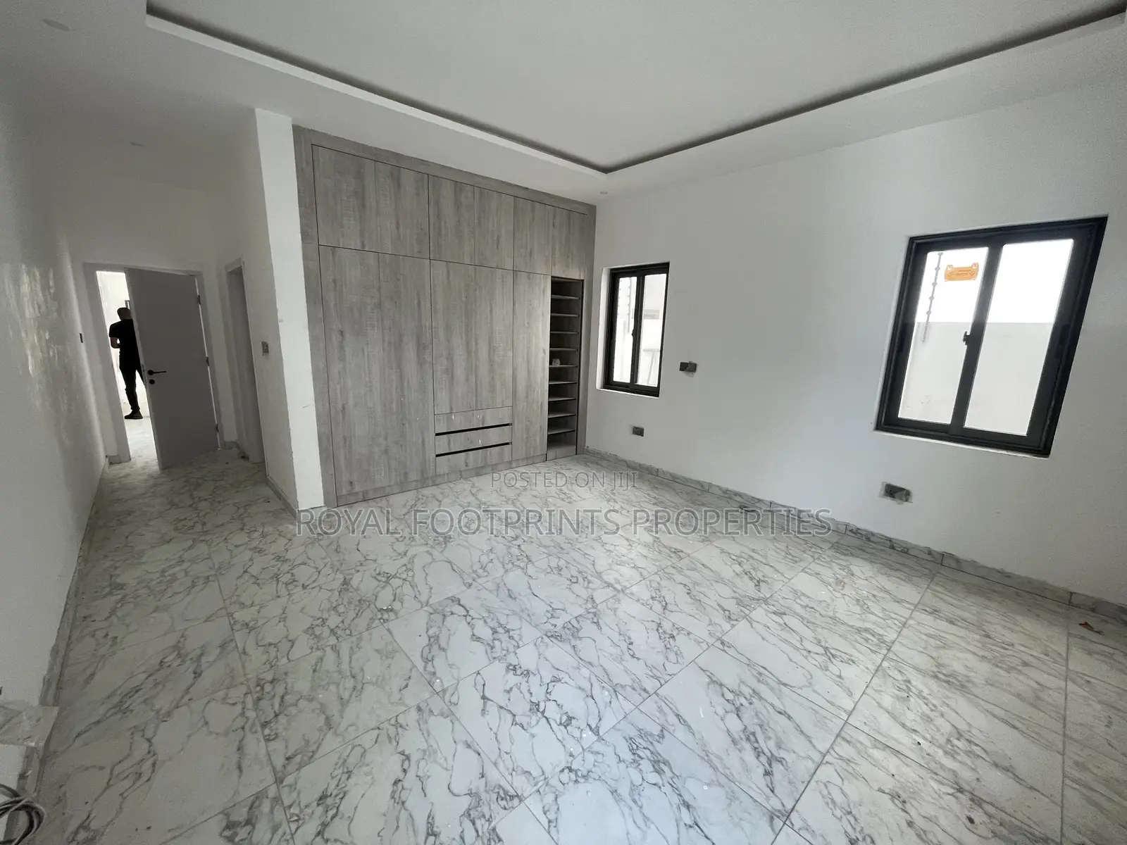4bdrm House in Luxelooks Properties, Ashaley Botwe for rent