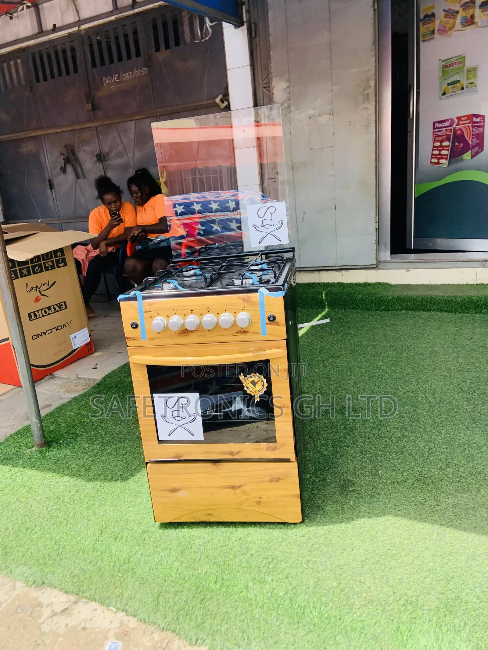 Volcano Brand New 50x50 4 Gas Cooker Wooden Cooker