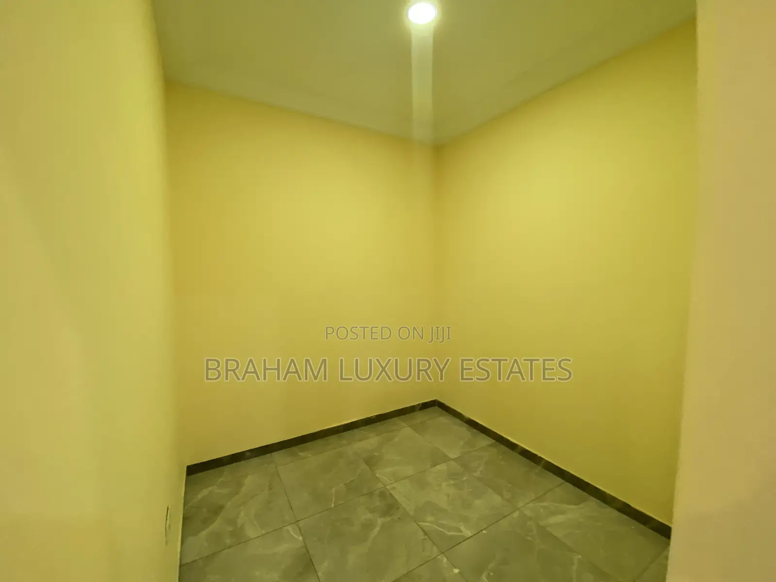 3bdrm Apartment in Braham Luxury, Spintex for rent