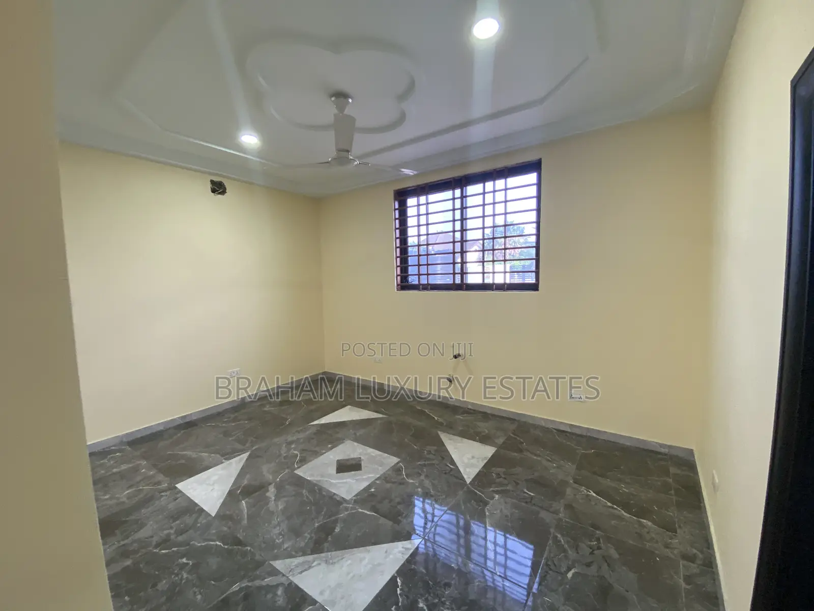 3bdrm Apartment in Braham Luxury, Spintex for rent