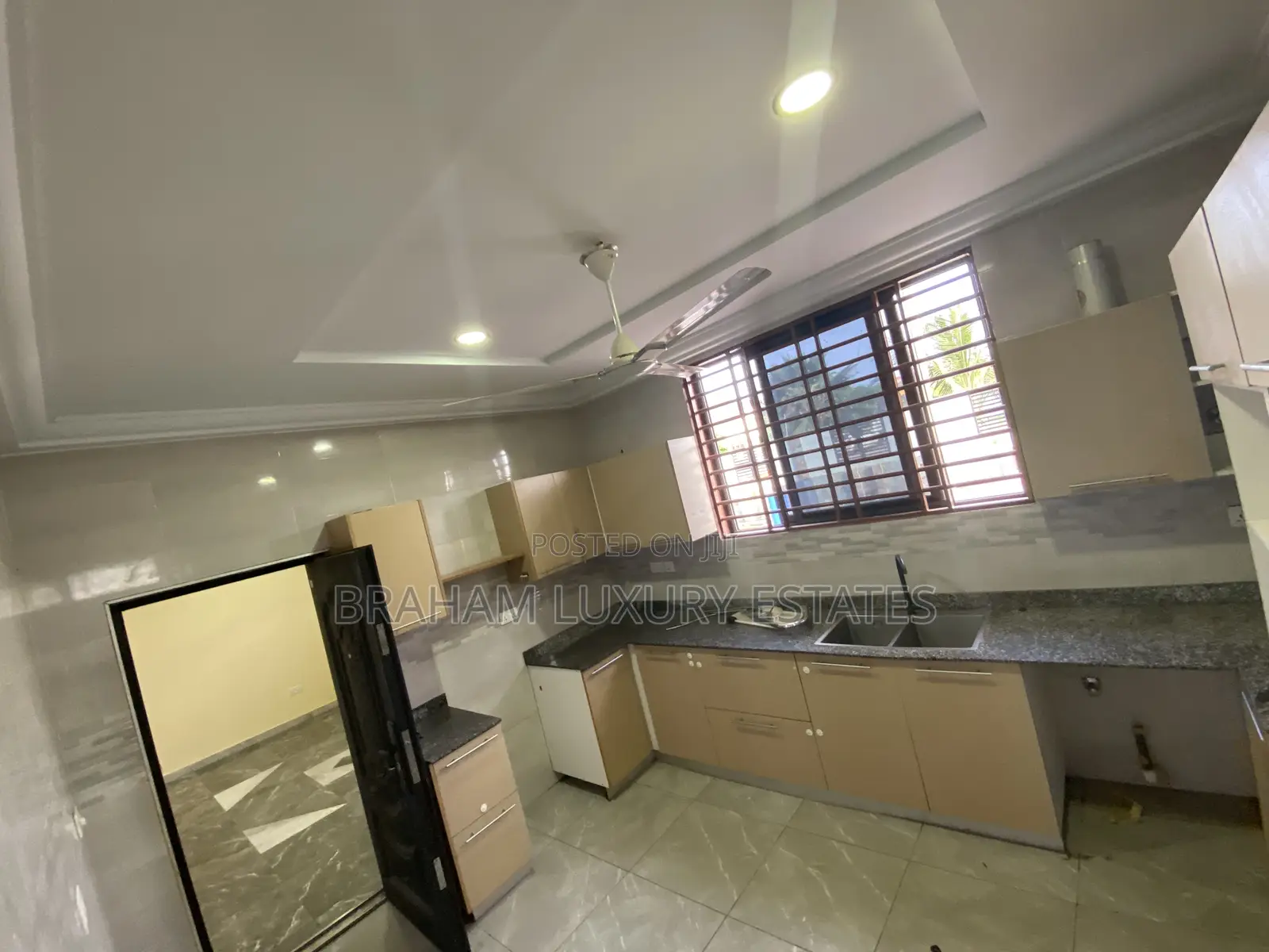 3bdrm Apartment in Braham Luxury, Spintex for rent
