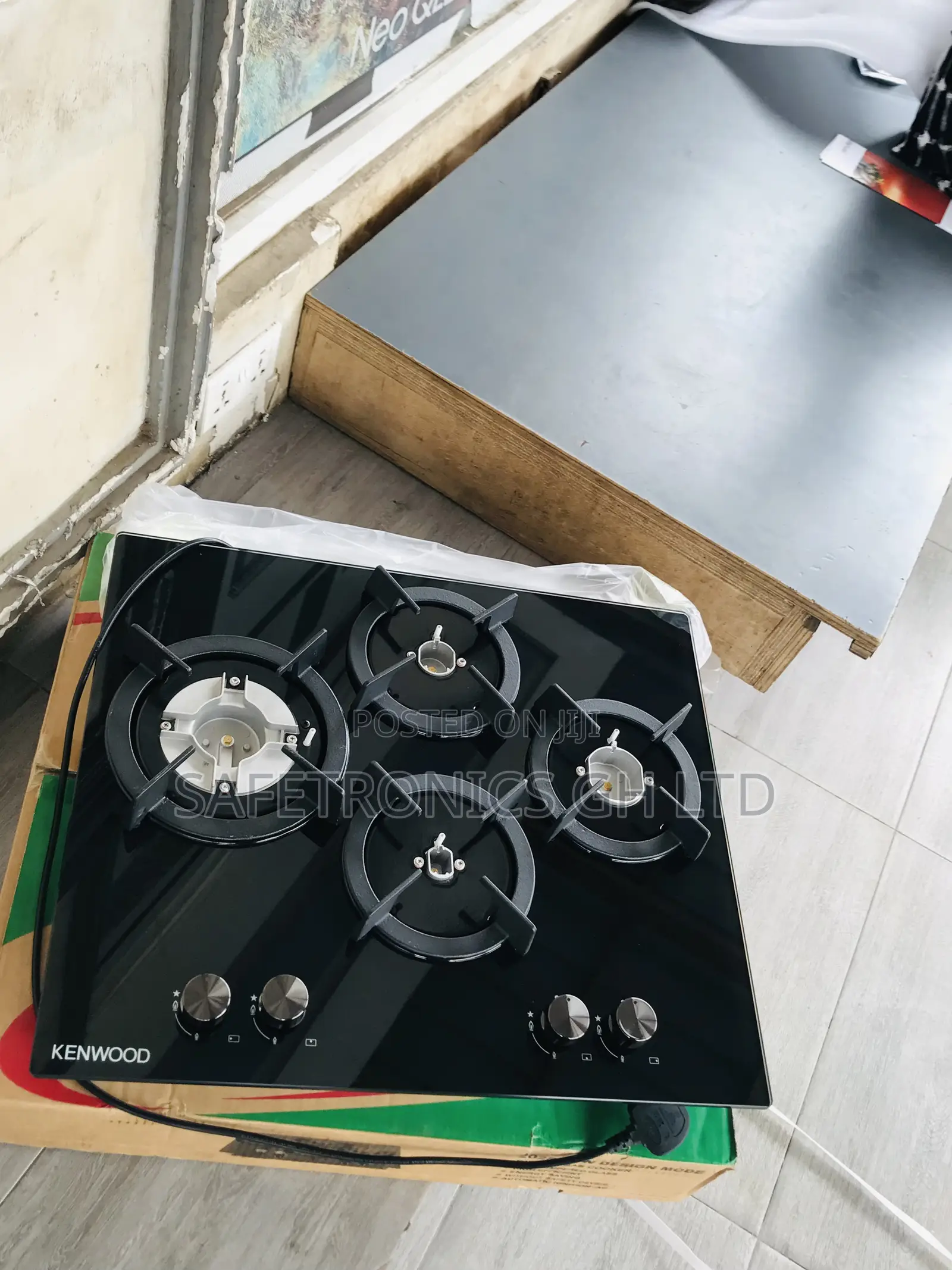 Order Fast Black 4 Gas Cooker Tempered Glass