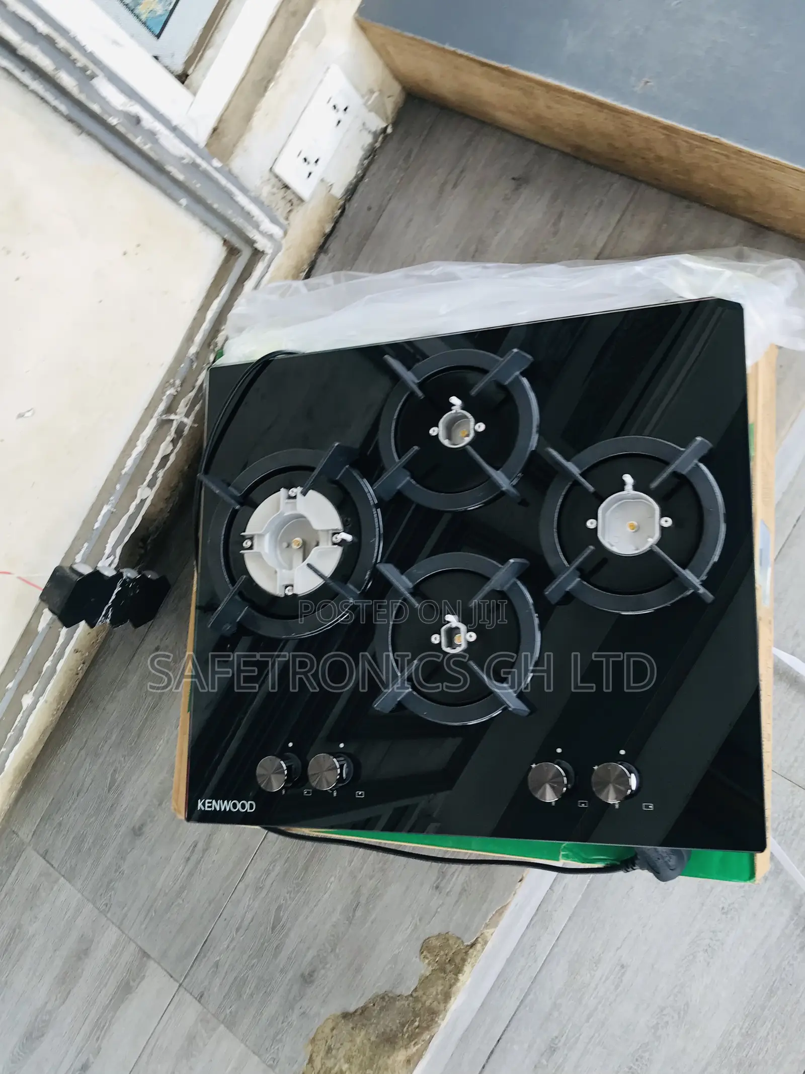 Fabulous Black Tempered 4 Gas Cooker Glass 90cm