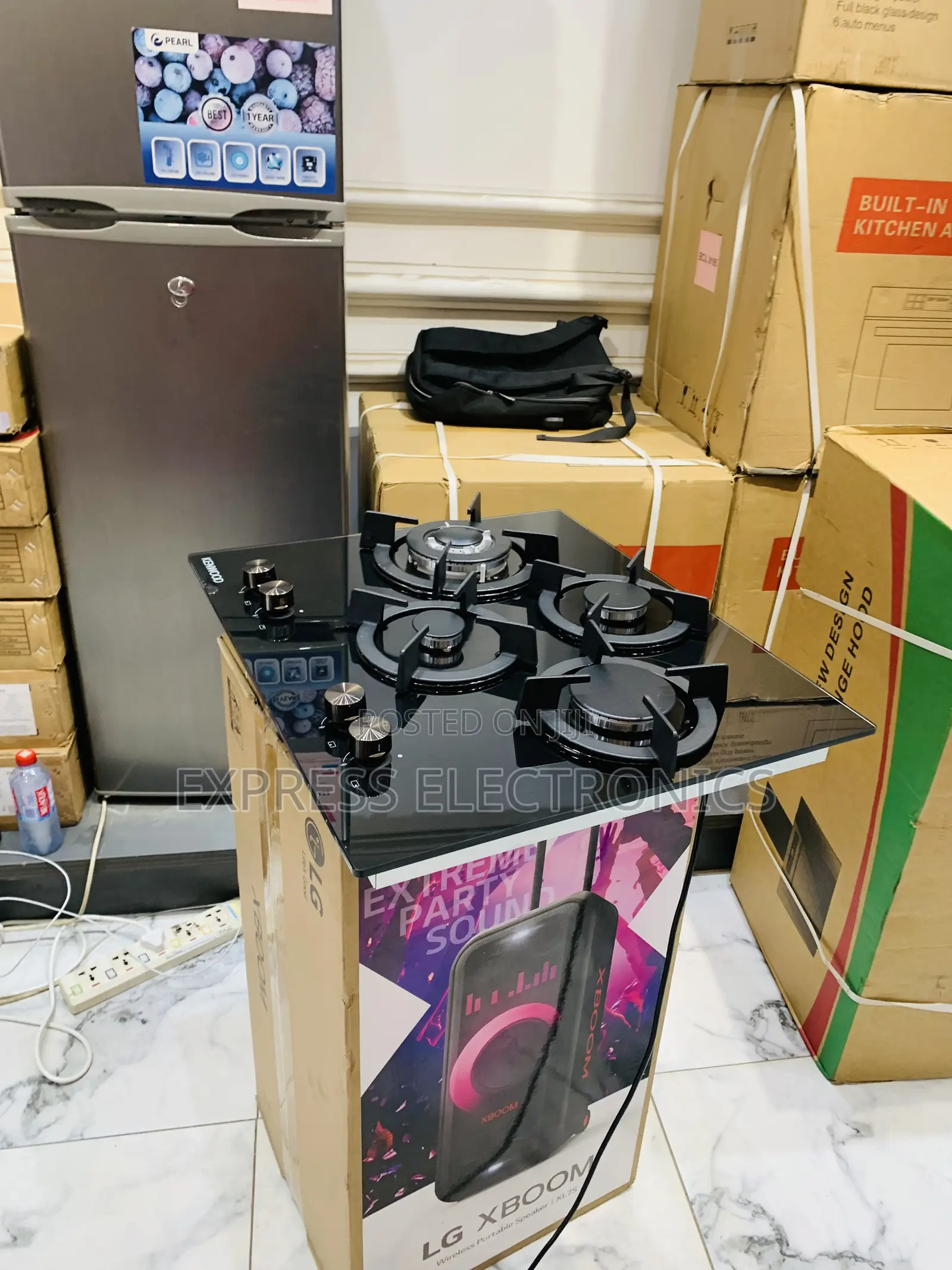 Ultra Sleek Black 4burner Gas Cooker