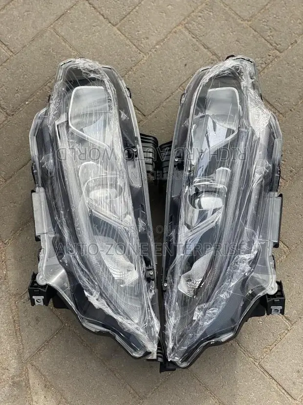 Toyota Corolla 2012 2013 2014 Headlights