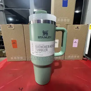 Stanley Cup 40oz Quencher Tumbler