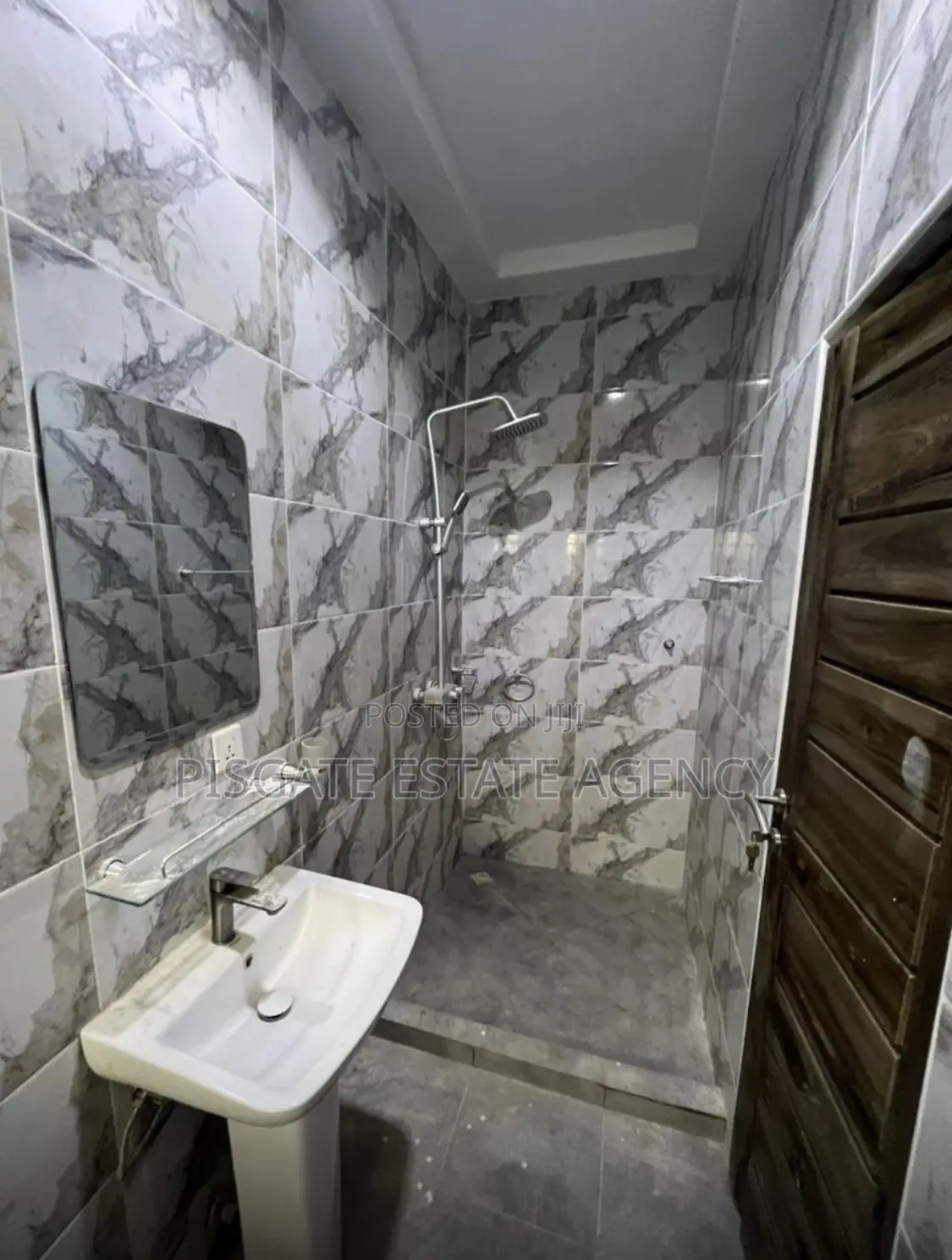 3bdrm House in Ga West Municipal for sale