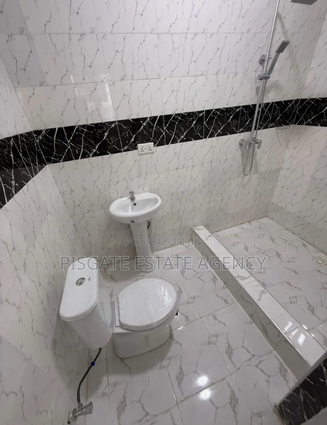 3bdrm House in Kasoa for sale