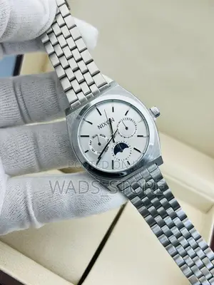Nixon Watch