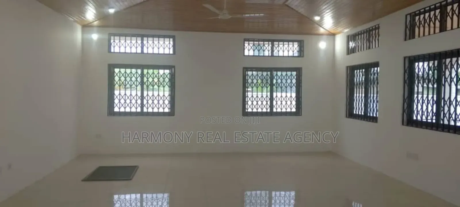 4bdrm House in Airport Residential Area for rent