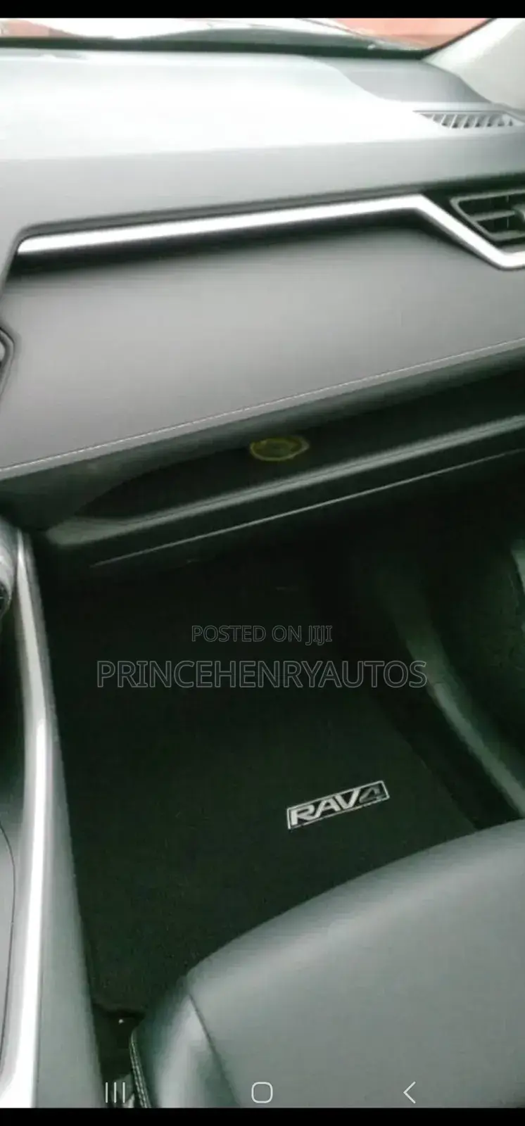 Toyota RAV4 XLE Premium 2022 Blue