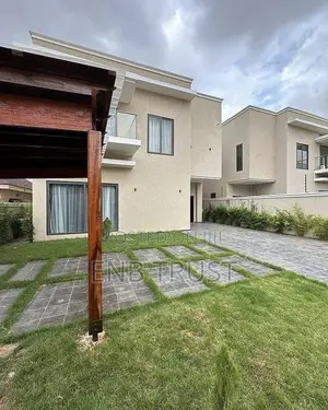 4bdrm House in East Legon Hills, School Junction for sale