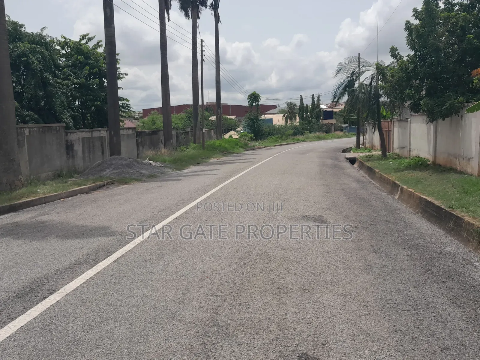 Plot for Sale at Tech Maxima ( Well Located)