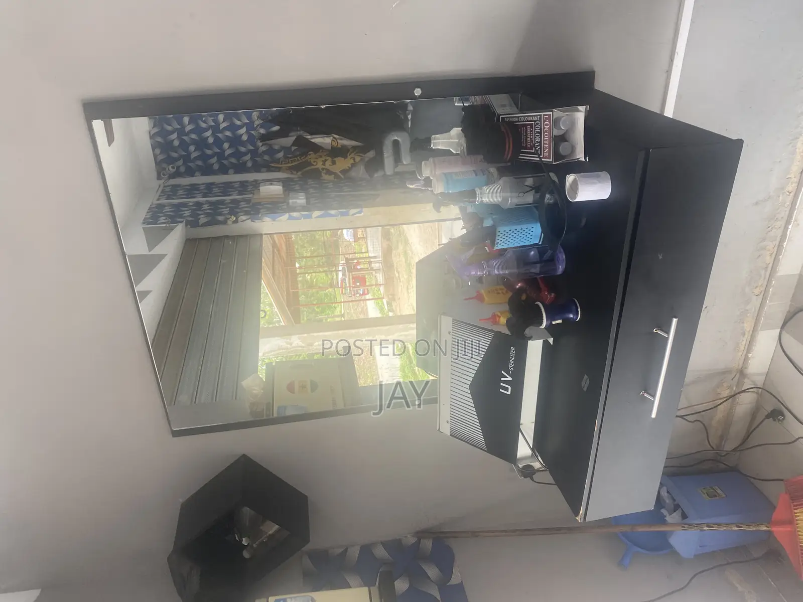 Barbering Mirror