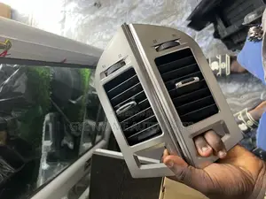 Pajero Middle Vent