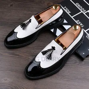 Vintage Wingtip Tassel Shoe