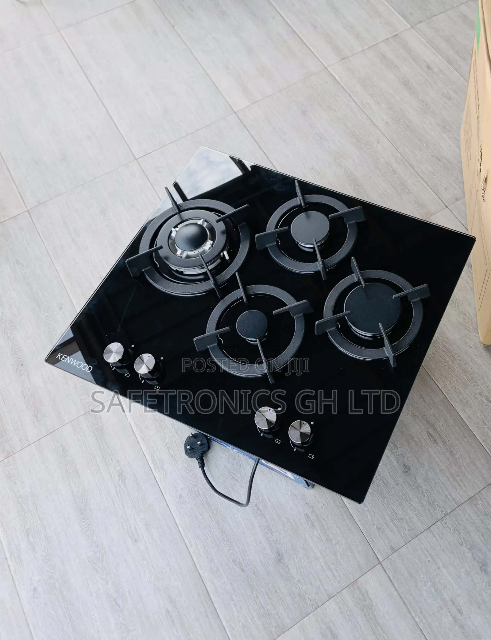 Get Auto Ignition Tempered 4 Gas Black Glass 60cm Cooker