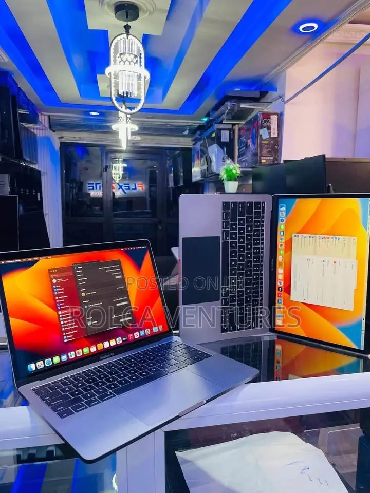 Laptop Apple MacBook Pro 2017 8GB Intel Core i5 SSD 256GB